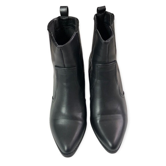 Wild Diva Women’s Black Kendra Pointed-Toe Heel Bootie - Picture 2 of 8